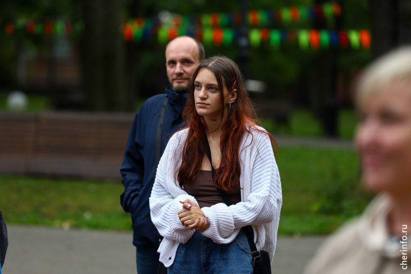 «Голос города» (0+).