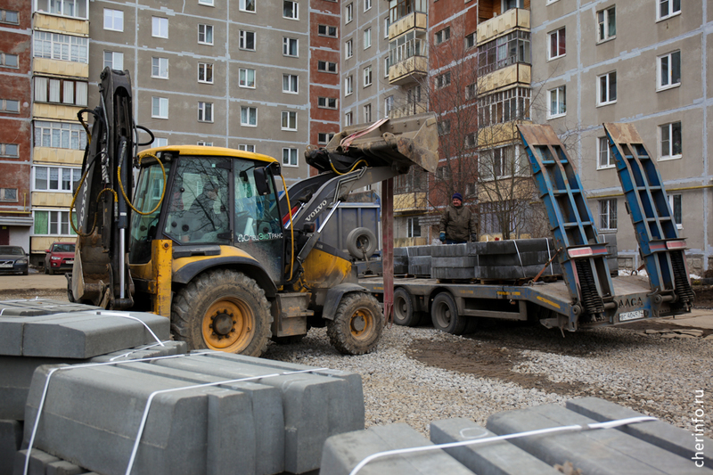 Ремонт двора на Городецкой, 26.