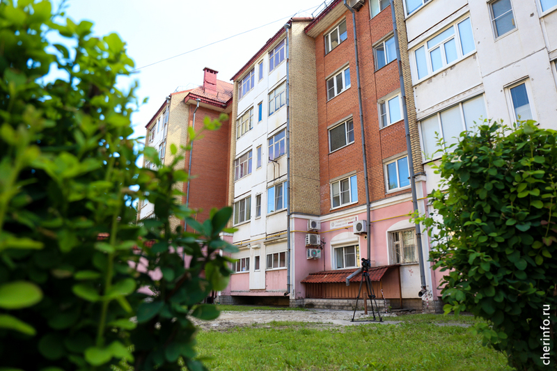 В доме на Сталеваров, где нашли органику, промыли систему водоснабжения.