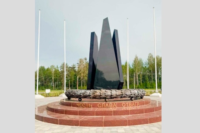 В Череповце в День России откроют памятник воинам.