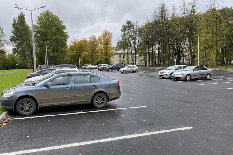 В Череповце построят четыре бесплатные парковки. В Череповце построят четыре бесплатные парковки.