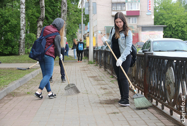 В Череповце 590 подростков захотели работать на летних каникулах. В Череповце 590 подростков захотели работать на летних каникулах.