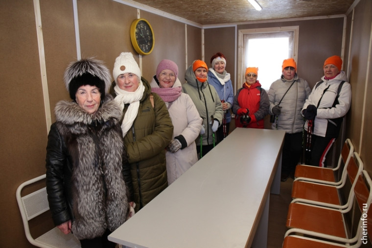 В парке Победы установили раздевалку для «скандинавских ходоков». В парке Победы установили раздевалку для «скандинавских ходоков».