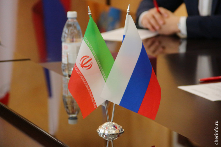Иран собирается покупать череповецкую фанеру. Иран собирается покупать череповецкую фанеру.