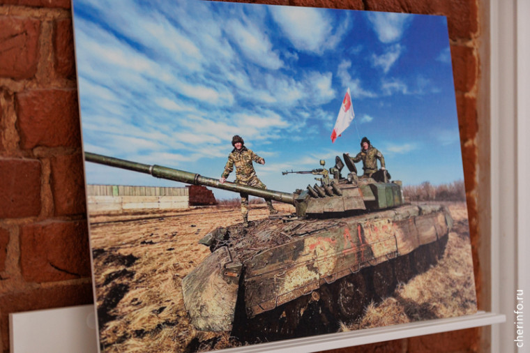 В Череповце открылась фотовыставка об участниках СВО. В Череповце открылась фотовыставка об участниках СВО.