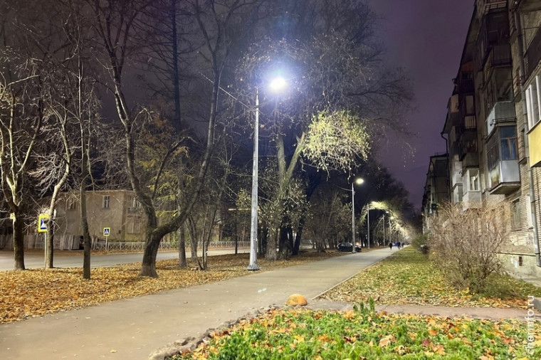 В Череповце в этом году установили 759 экономичных фонарей. В Череповце в этом году установили 759 экономичных фонарей.