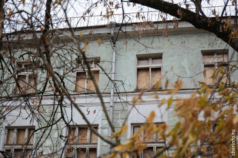 В Череповце ремонтируемые и некрасивые здания будут прикрывать фальшфасадами. В Череповце ремонтируемые и некрасивые здания будут прикрывать фальшфасадами.
