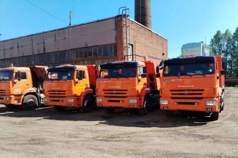 Новая техника в «Спецавтотрансе». Новая техника в «Спецавтотрансе».