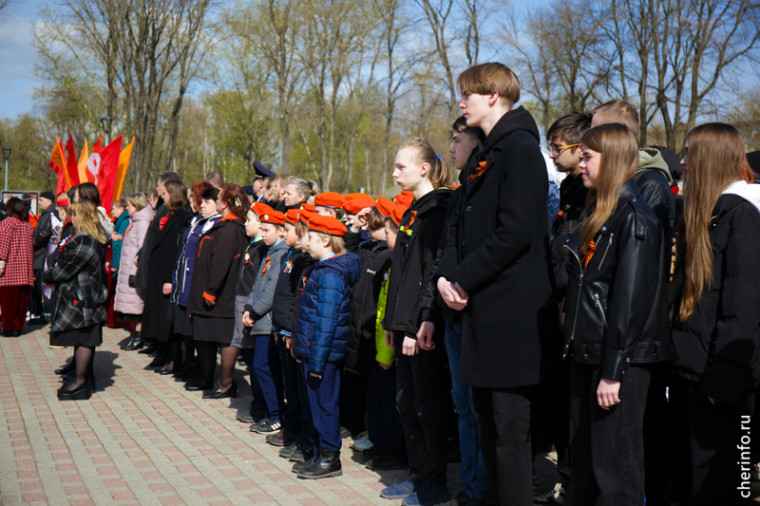 В Череповце акция «Мы помним» впервые прошла в парке Победы.