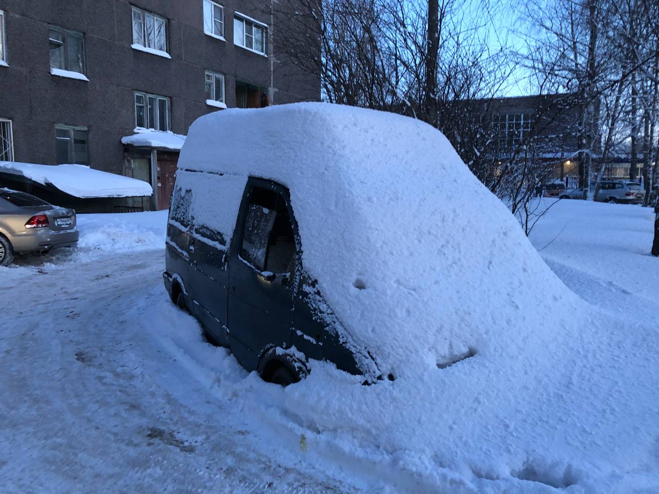 Брошенные транспортные средства.