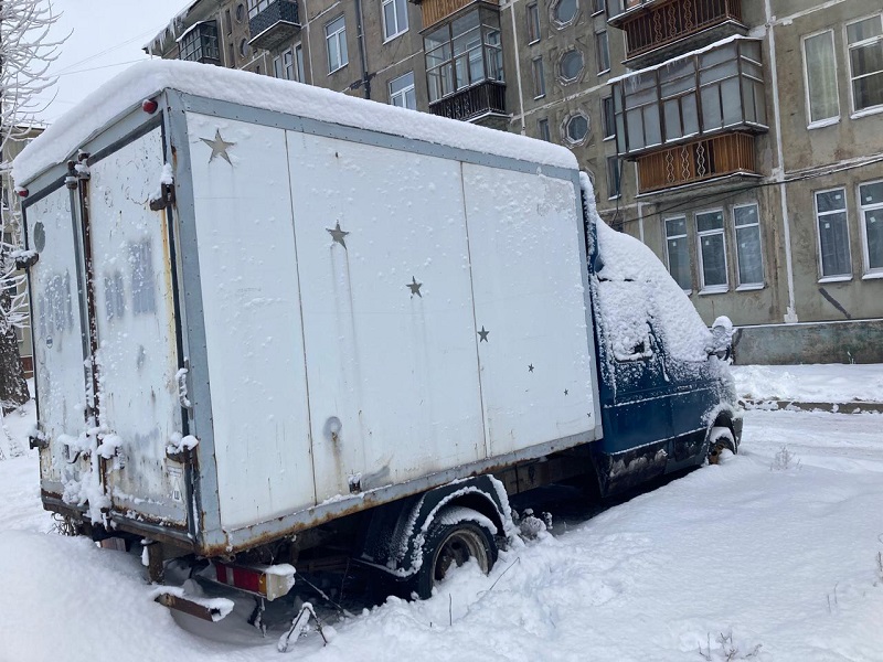 Брошенные транспортные средства.