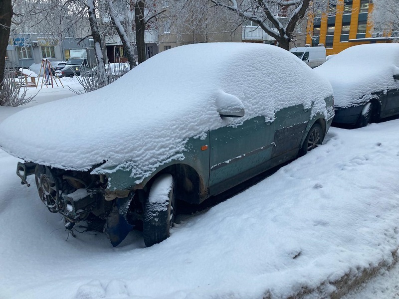 Брошенные транспортные средства.